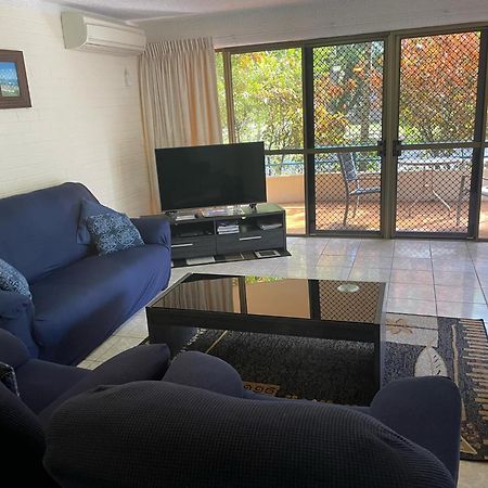 Bongaree Placid Waters Holiday Apartments מראה חיצוני תמונה
