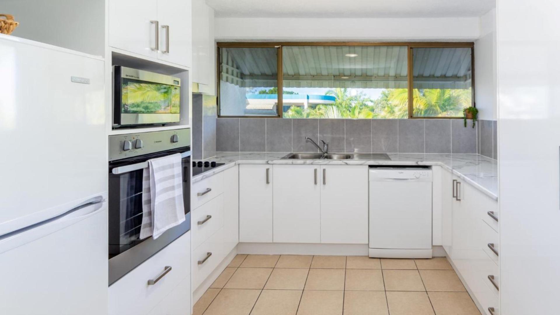 Bongaree Placid Waters Holiday Apartments מראה חיצוני תמונה
