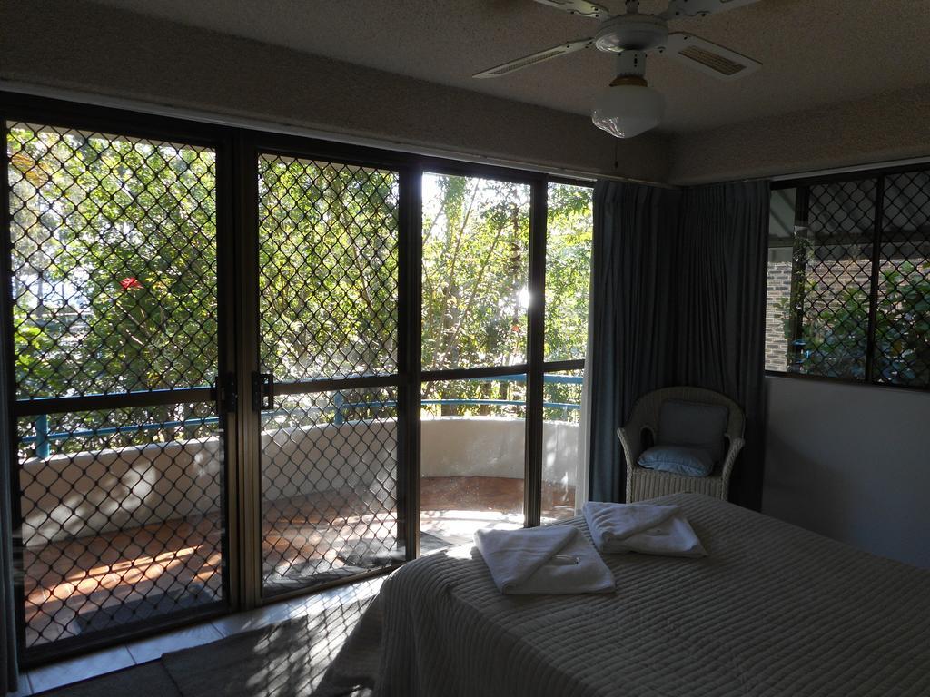 Bongaree Placid Waters Holiday Apartments מראה חיצוני תמונה